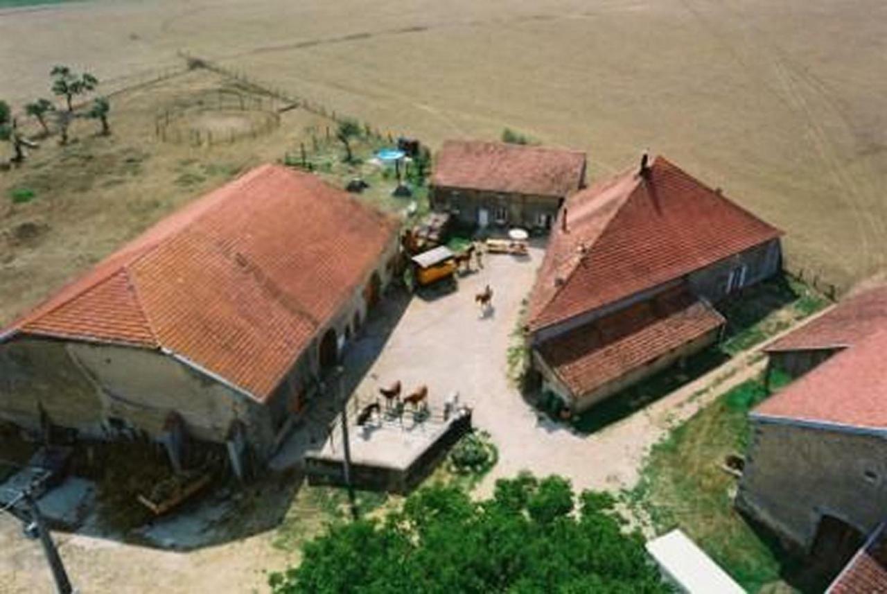 Ferme Des Champs Hotel Vrécourt Екстериор снимка